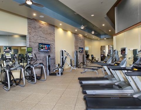 Downtown Charleston SC Furnished Apartment Rentals with Fitness Center included